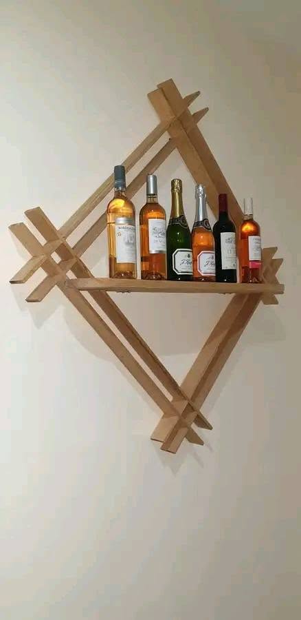 L etagere a vin du salon